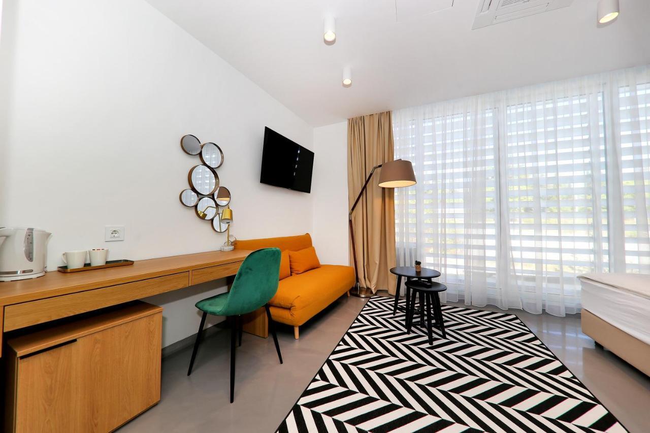 Whiterooms 12 ซาดาร์ ภายนอก รูปภาพ