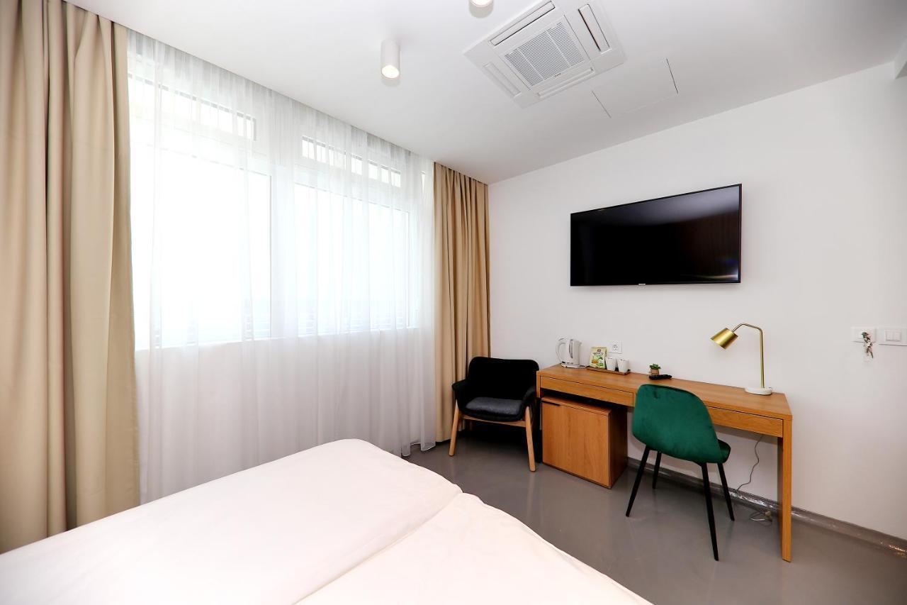 Whiterooms 12 ซาดาร์ ภายนอก รูปภาพ
