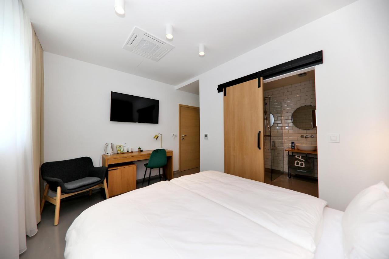 Whiterooms 12 ซาดาร์ ภายนอก รูปภาพ