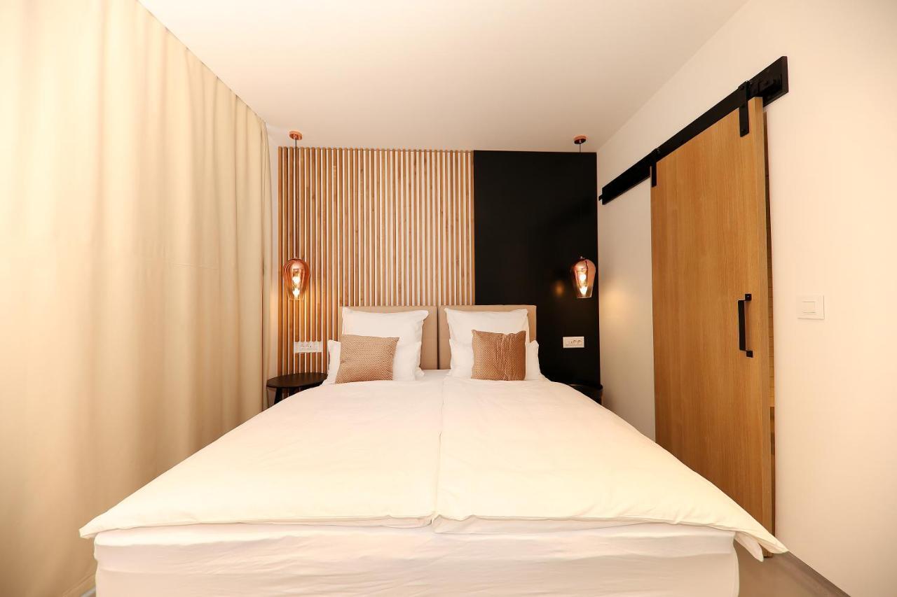 Whiterooms 12 ซาดาร์ ภายนอก รูปภาพ